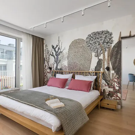 Via Baltico Apartament, W Lividius, * 斯维诺乌伊希切
